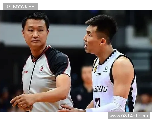 姚明近照展现健康状态引发球迷热议与关注